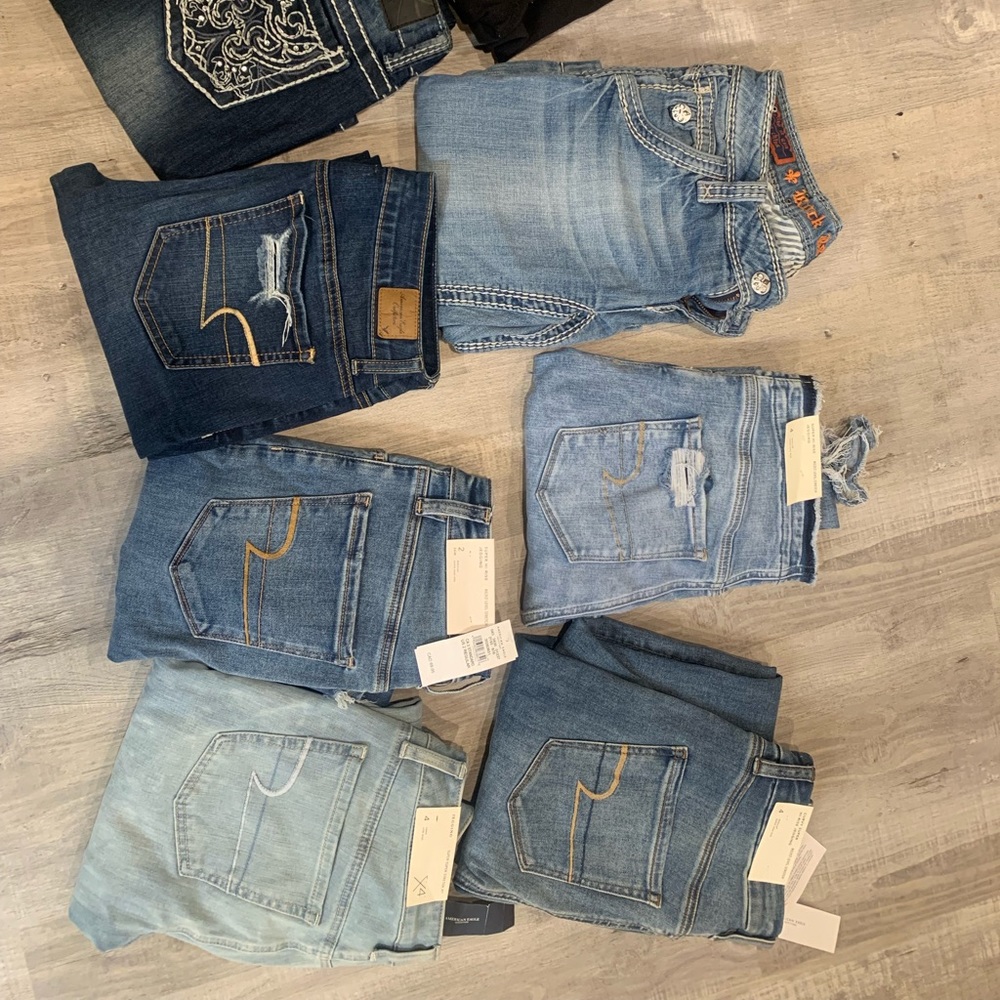 Jeans (American eagle,rock revival)